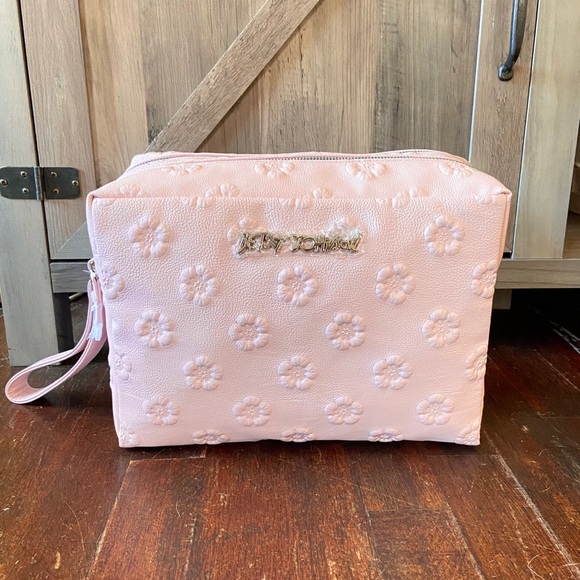 Betsey Johnson Handbags - BETSEY JOHNSON Large Floral Light Pink Travel Bag